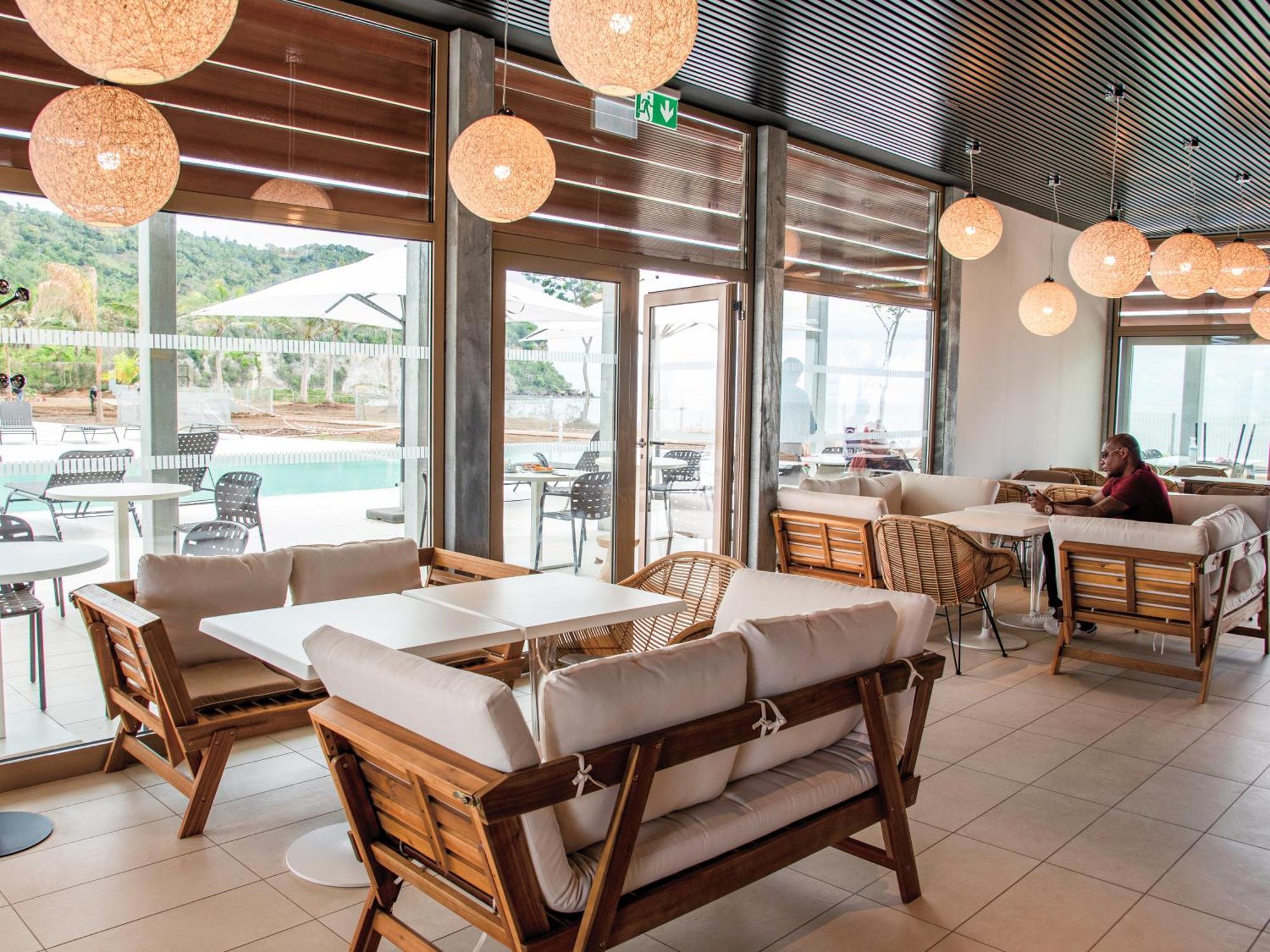Ibis Styles Mayotte Aeroport Pamandzi Exterior photo