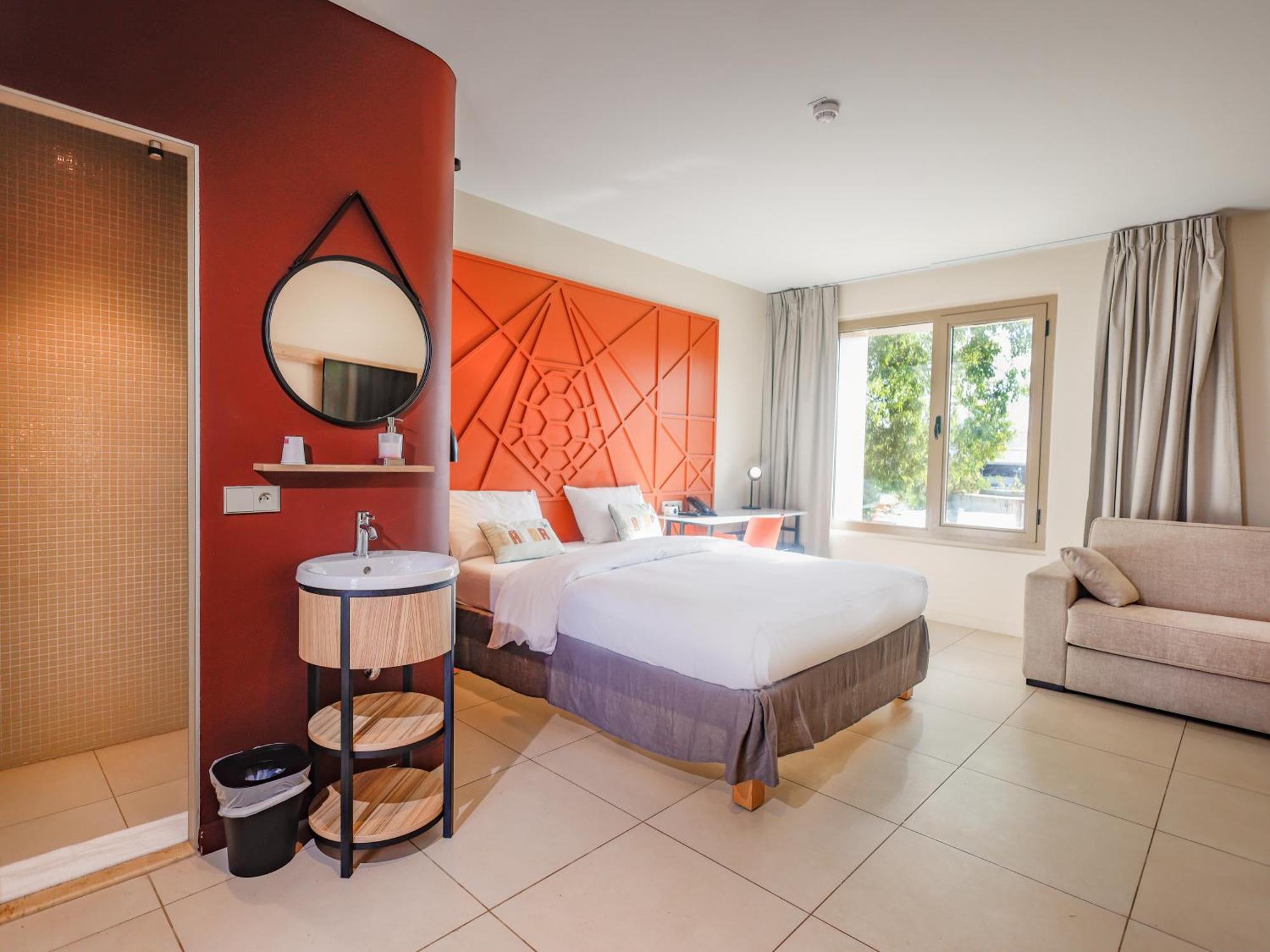 Ibis Styles Mayotte Aeroport Pamandzi Exterior photo