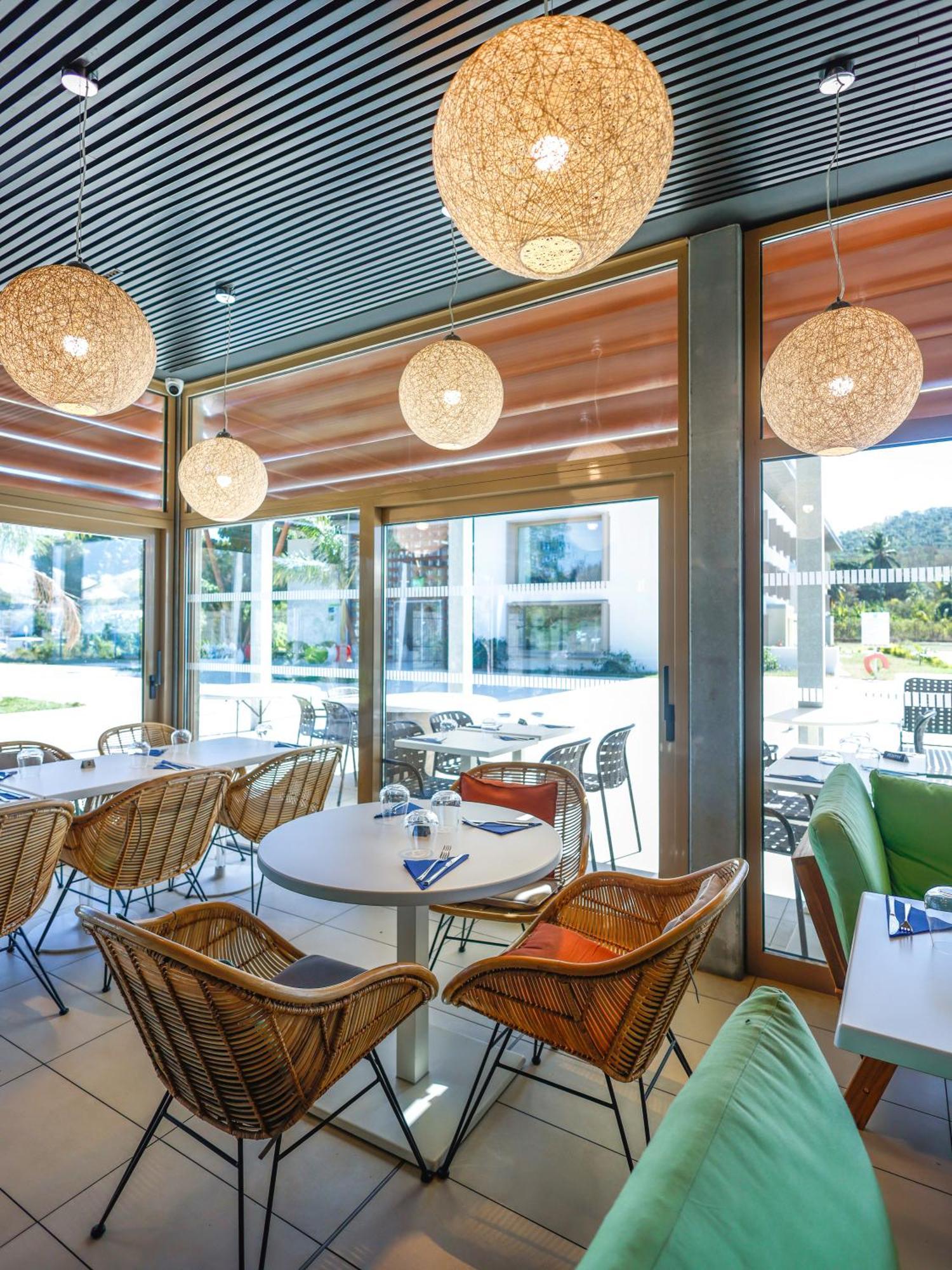 Ibis Styles Mayotte Aeroport Pamandzi Exterior photo