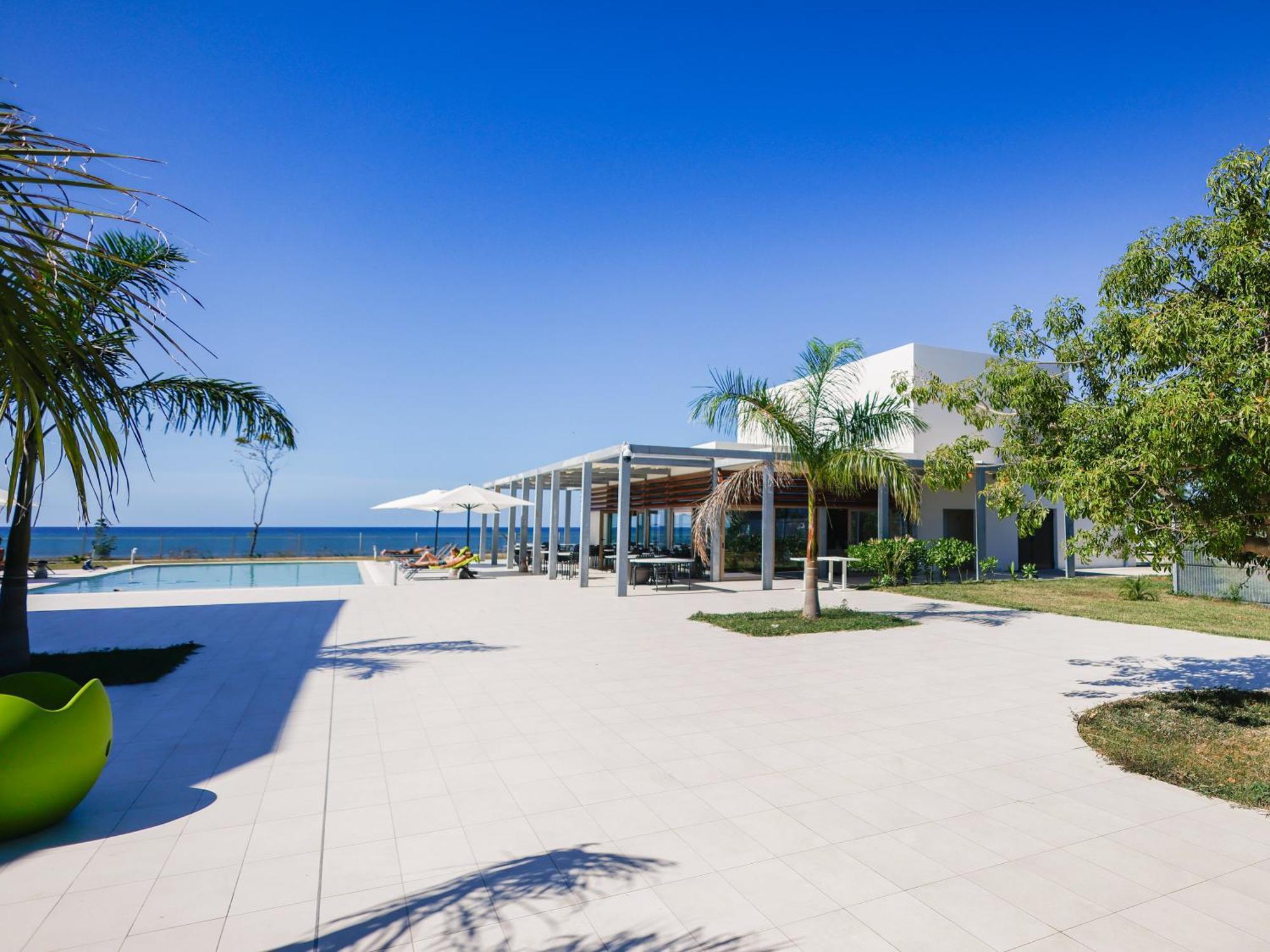 Ibis Styles Mayotte Aeroport Pamandzi Exterior photo